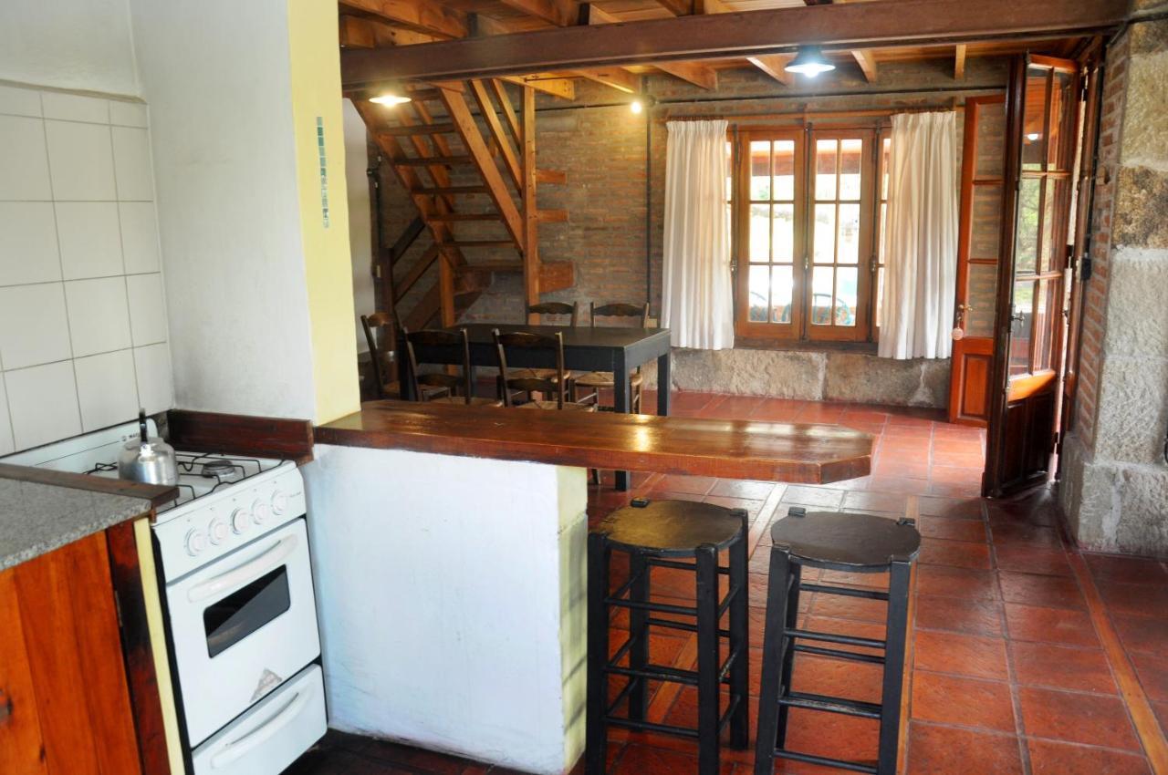 La Toma Complejo De Montana - Cabanas Y Habitaciones En Hosteria Mina Clavero Esterno foto