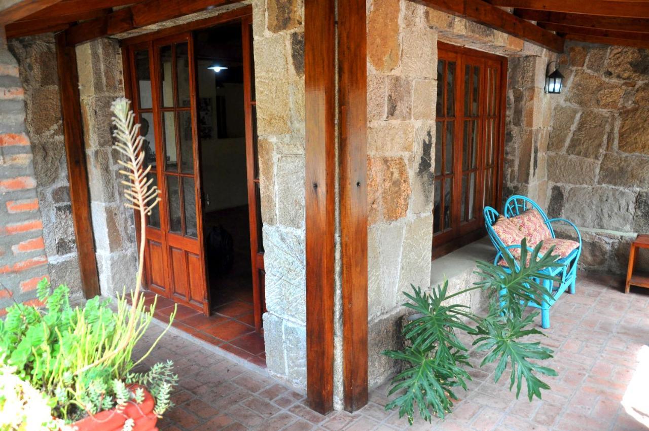 La Toma Complejo De Montana - Cabanas Y Habitaciones En Hosteria Mina Clavero Esterno foto