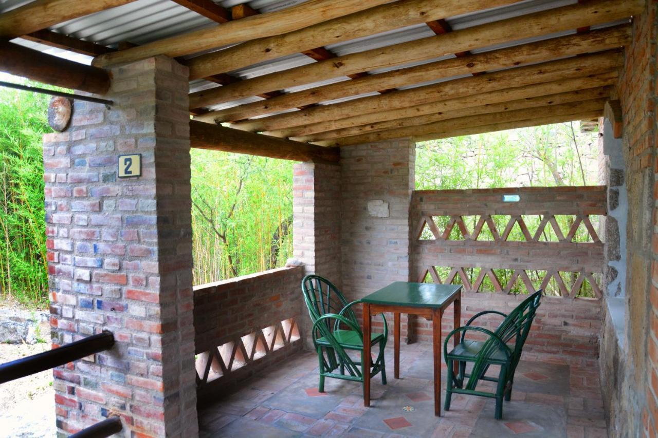 La Toma Complejo De Montana - Cabanas Y Habitaciones En Hosteria Mina Clavero Esterno foto