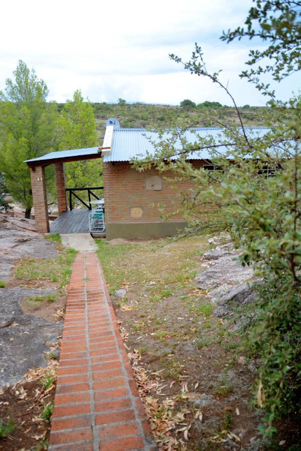 La Toma Complejo De Montana - Cabanas Y Habitaciones En Hosteria Mina Clavero Esterno foto