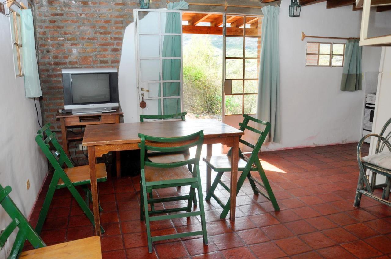La Toma Complejo De Montana - Cabanas Y Habitaciones En Hosteria Mina Clavero Esterno foto