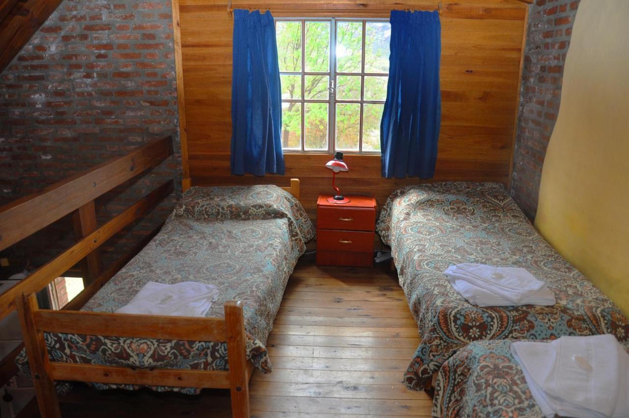 La Toma Complejo De Montana - Cabanas Y Habitaciones En Hosteria Mina Clavero Esterno foto