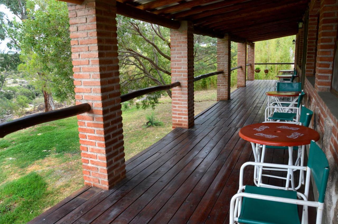 La Toma Complejo De Montana - Cabanas Y Habitaciones En Hosteria Mina Clavero Esterno foto