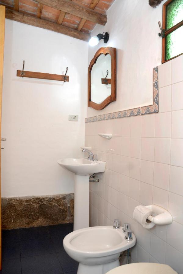 La Toma Complejo De Montana - Cabanas Y Habitaciones En Hosteria Mina Clavero Esterno foto