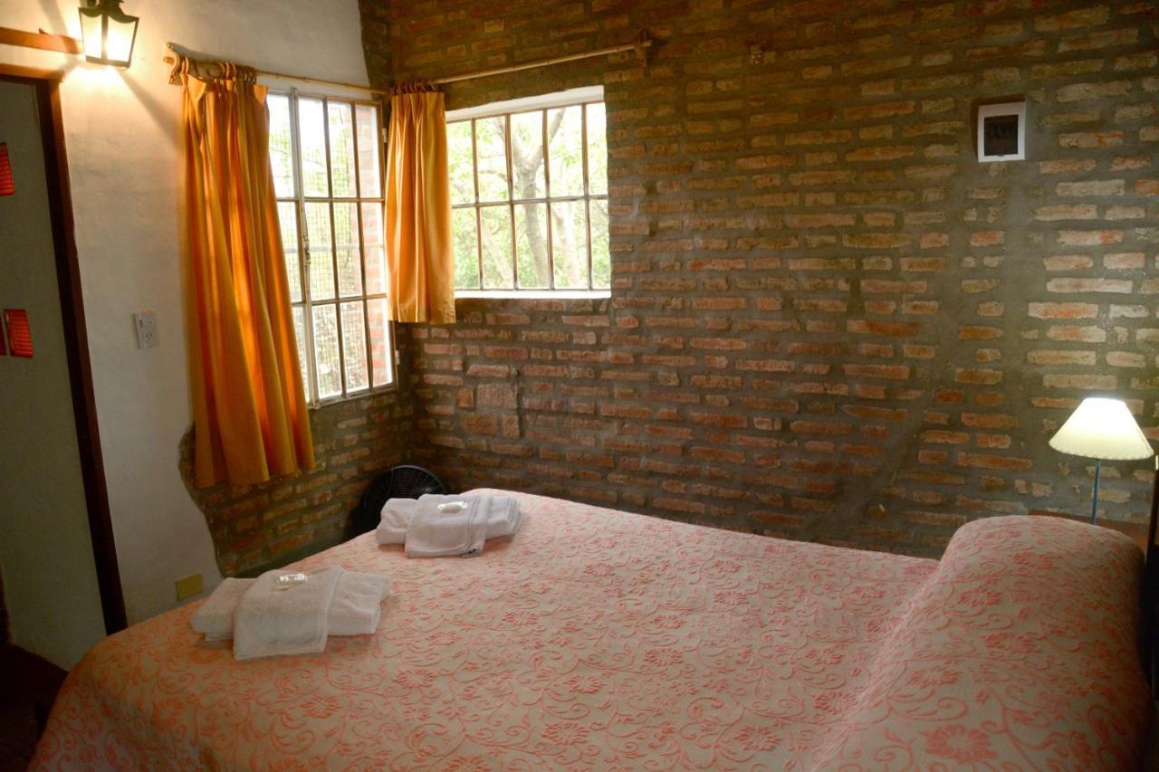 La Toma Complejo De Montana - Cabanas Y Habitaciones En Hosteria Mina Clavero Esterno foto