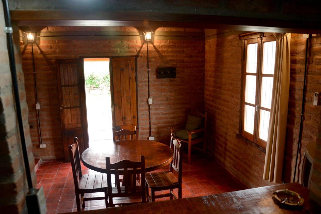 La Toma Complejo De Montana - Cabanas Y Habitaciones En Hosteria Mina Clavero Esterno foto