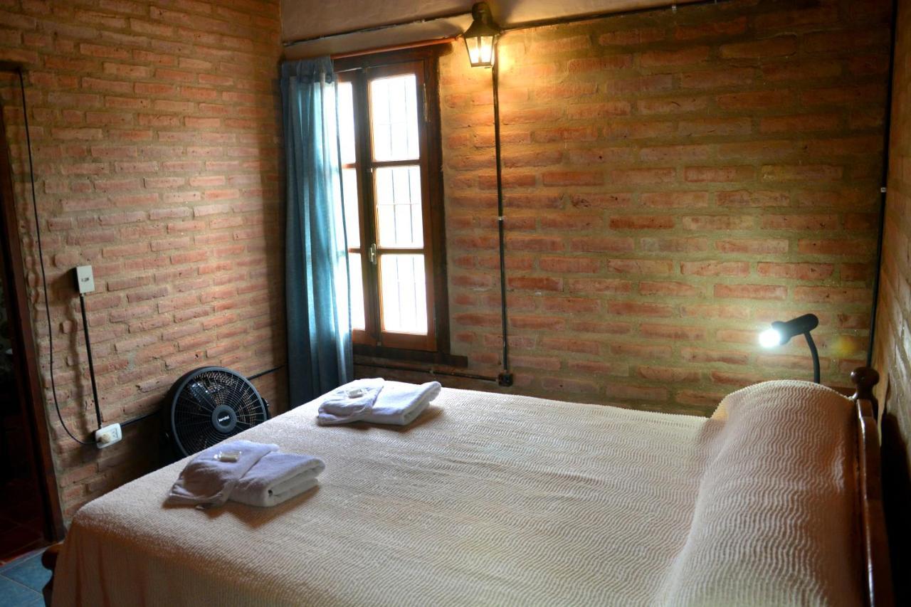 La Toma Complejo De Montana - Cabanas Y Habitaciones En Hosteria Mina Clavero Esterno foto